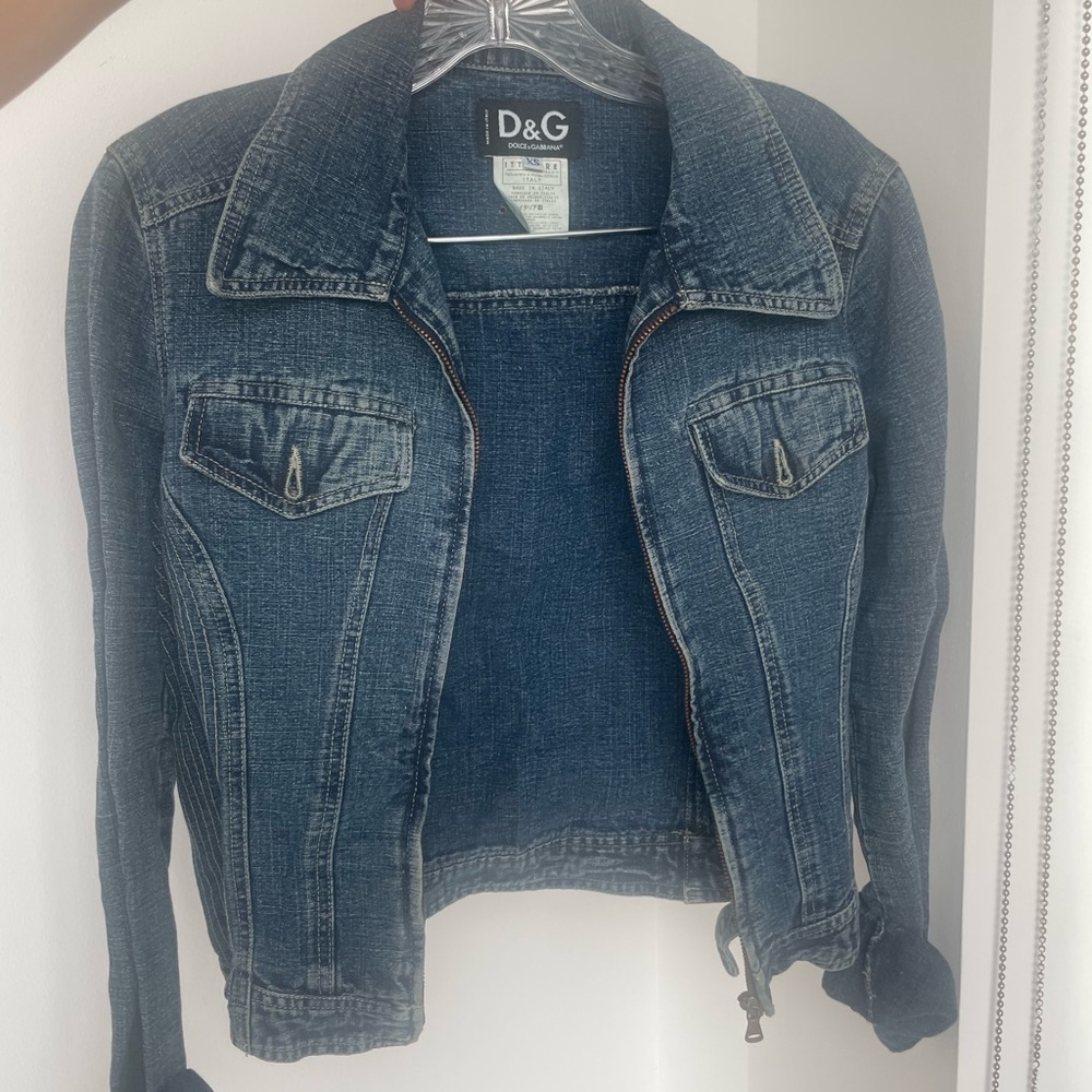 Dolce and Gabbana denim jacket. Y2K. XS. Outerwear for layering.